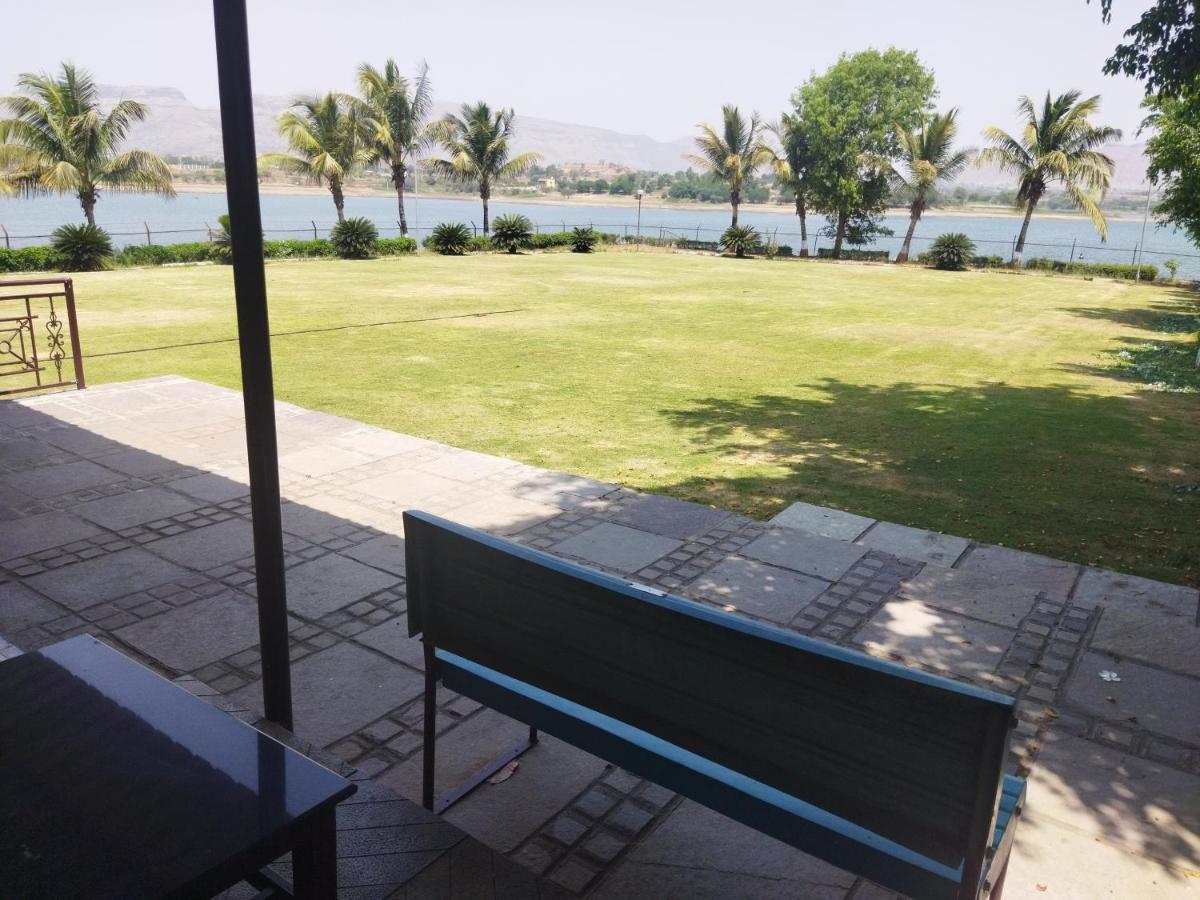 Savana Lake Resort Nāsik Eksteriør bilde